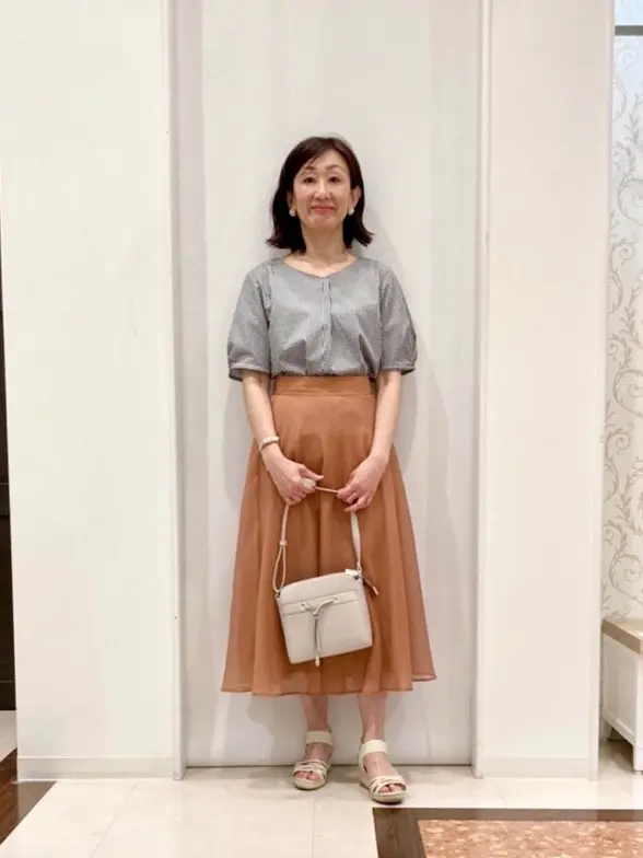 ANY SIS スタッフ コーディネート画像