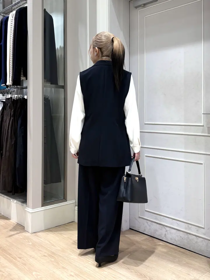 ANY SIS erika コーディネート画像