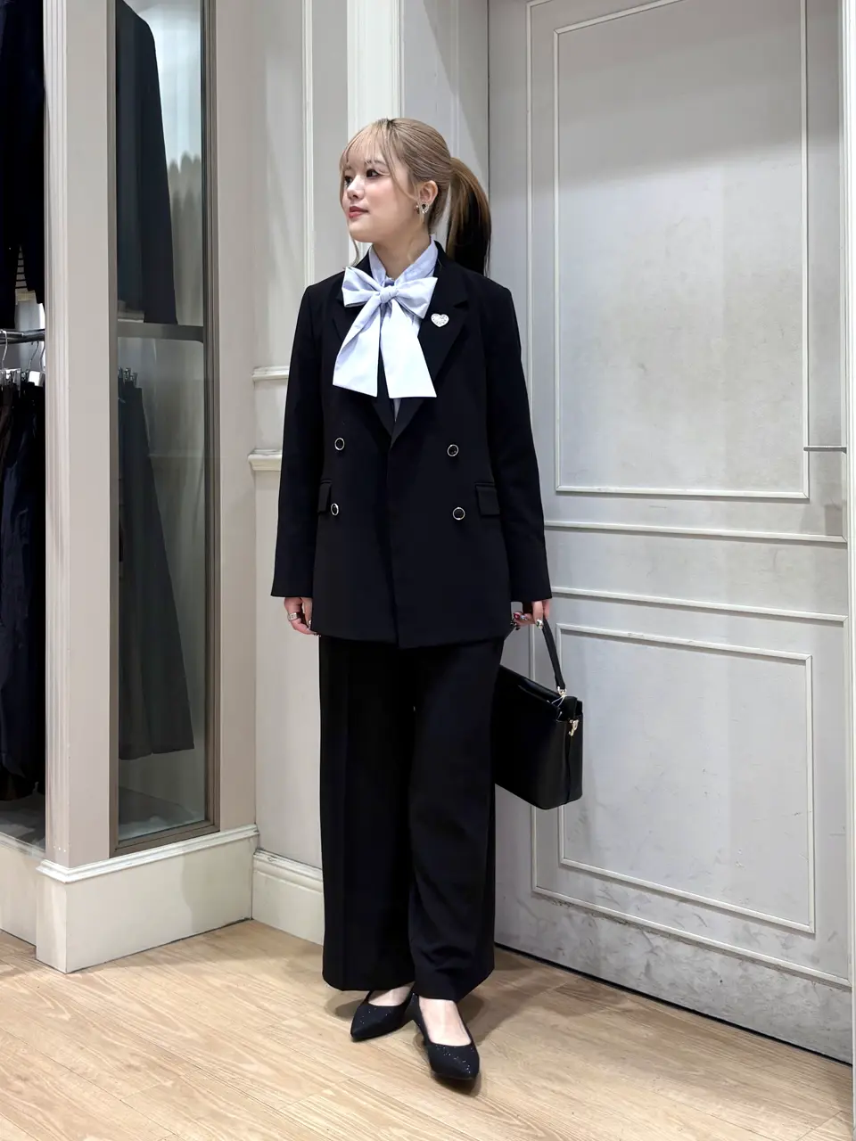 ANY SIS erika コーディネート画像