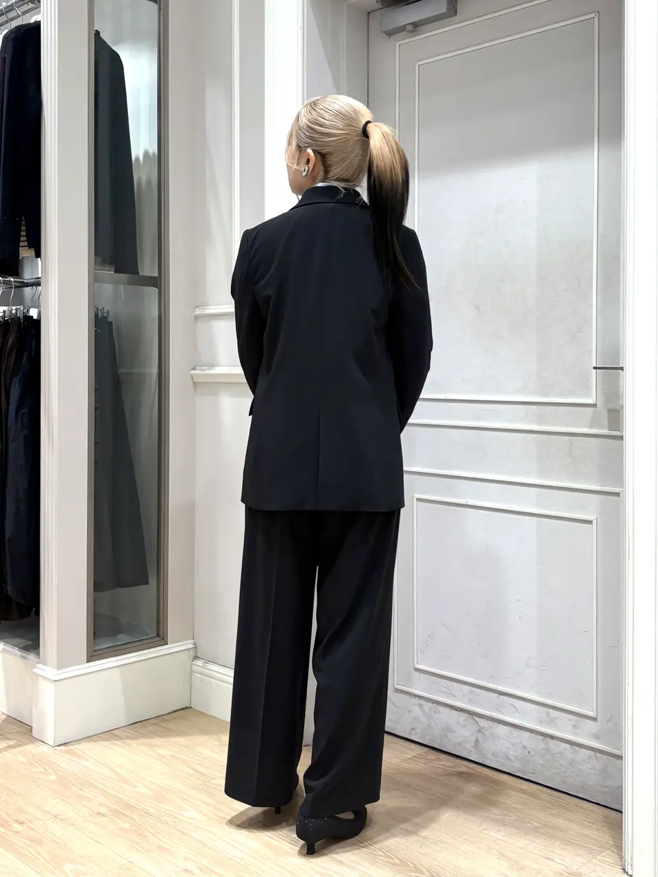 ANY SIS erika コーディネート画像