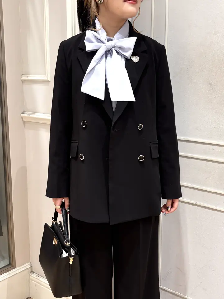 ANY SIS erika コーディネート画像