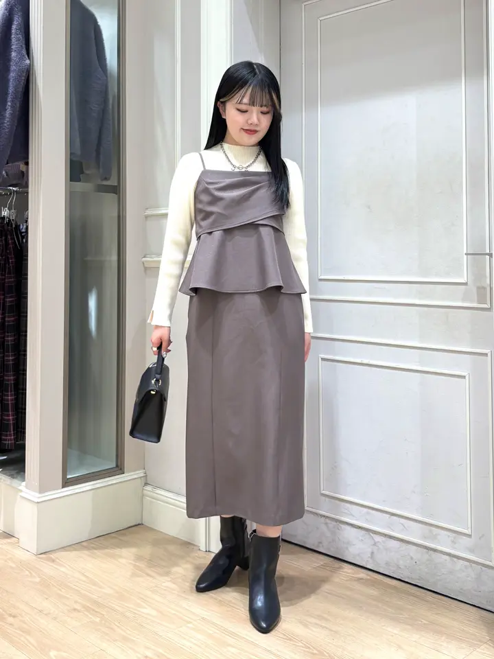 ANY SIS erika コーディネート画像