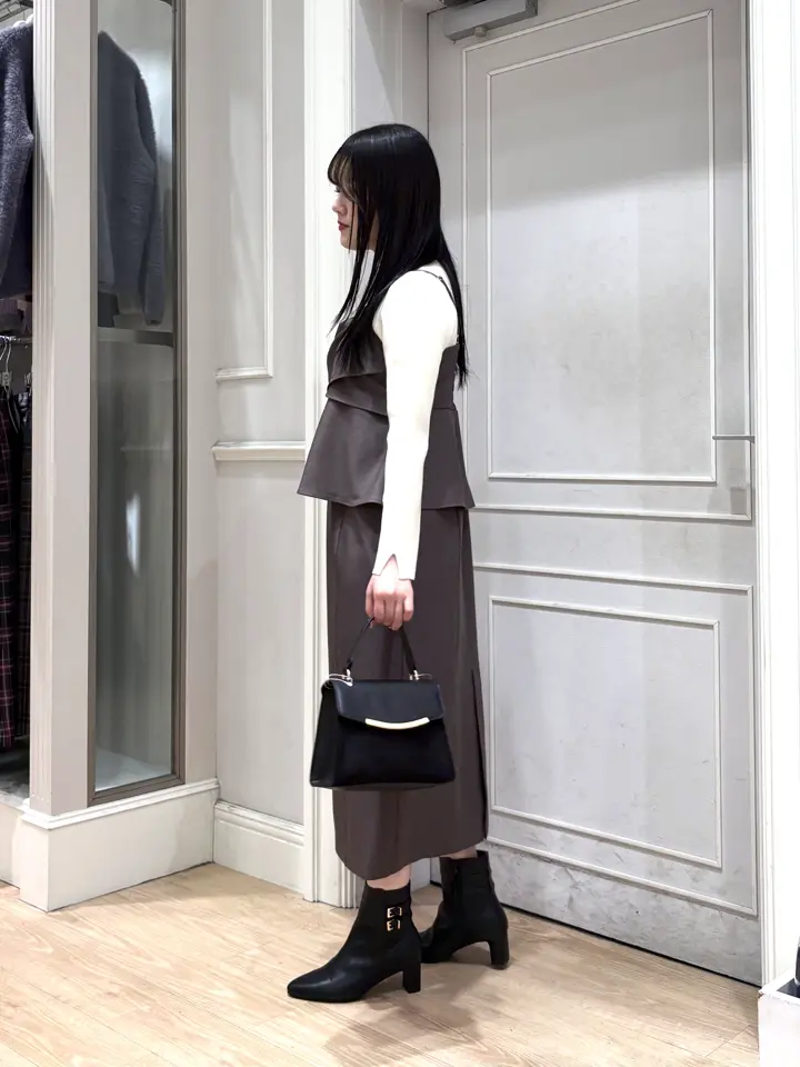 ANY SIS erika コーディネート画像