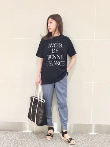 ANY SIS スタッフ コーディネート画像