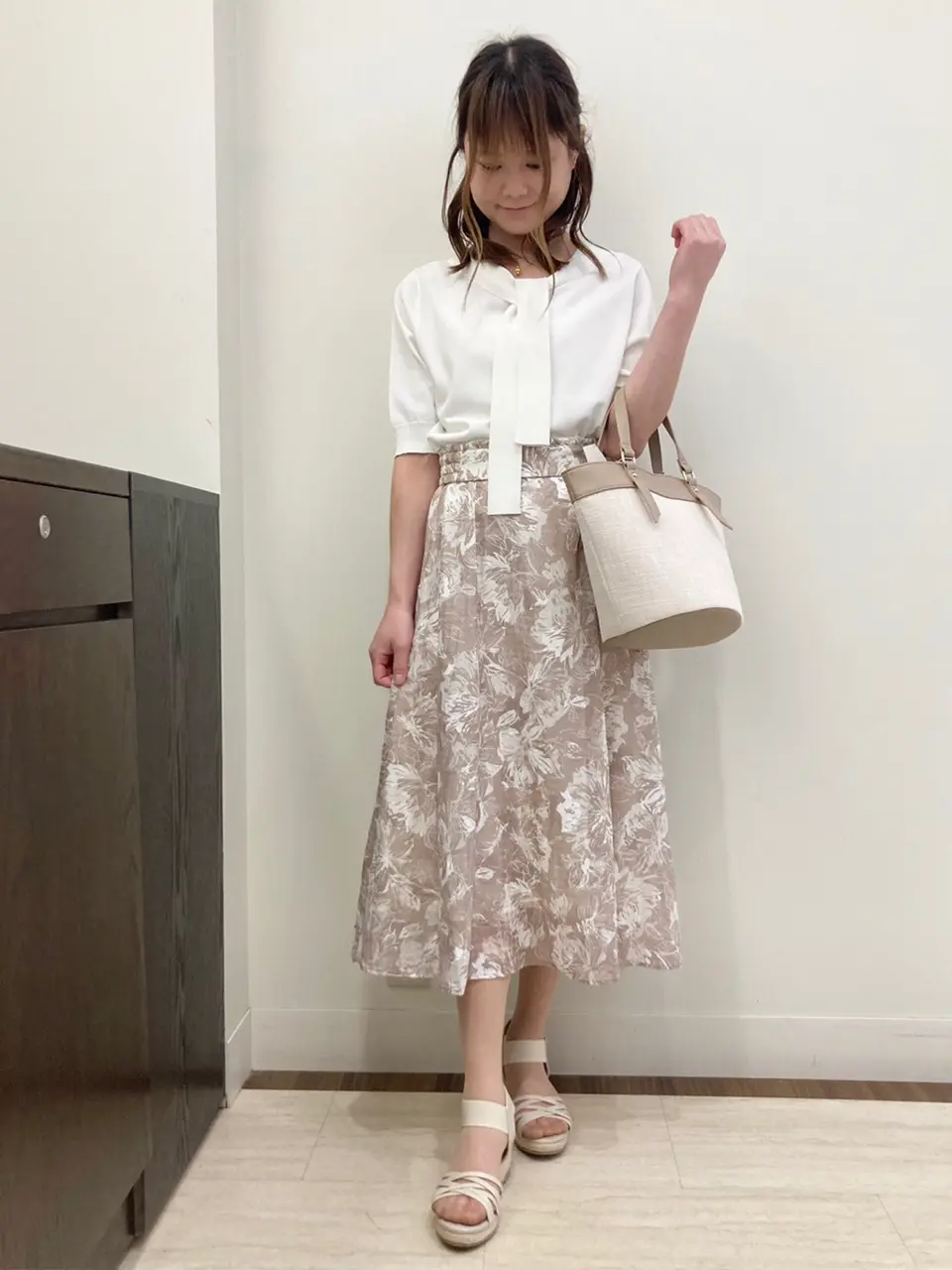 ANY SIS スタッフ コーディネート画像