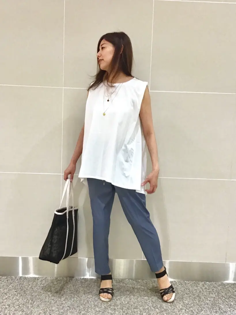 ANY SIS スタッフ コーディネート画像