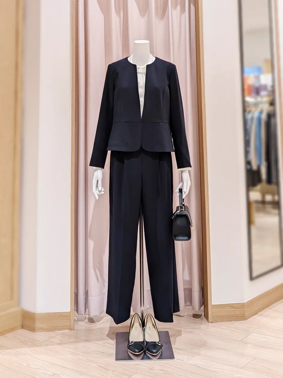 ANY SIS 岩田 コーディネート画像