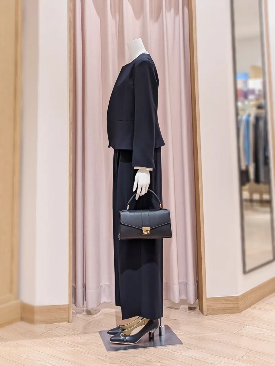 ANY SIS 岩田 コーディネート画像