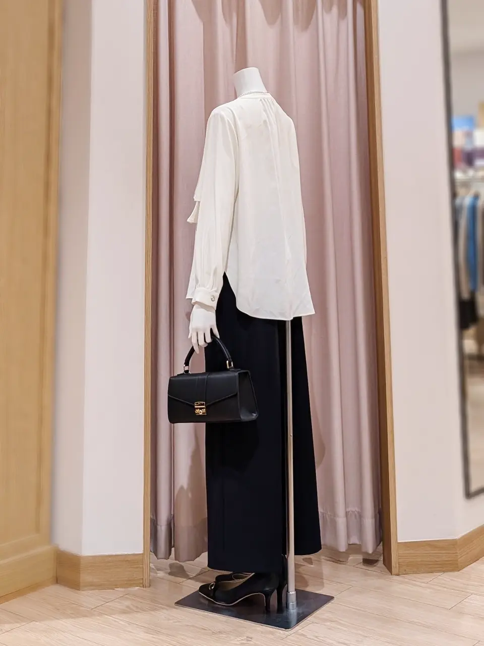 ANY SIS 岩田 コーディネート画像