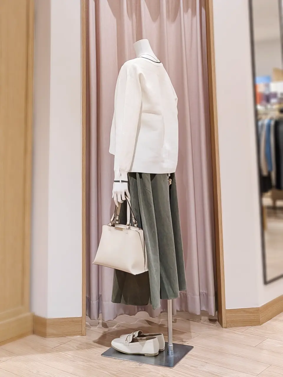 ANY 岩田 コーディネート画像