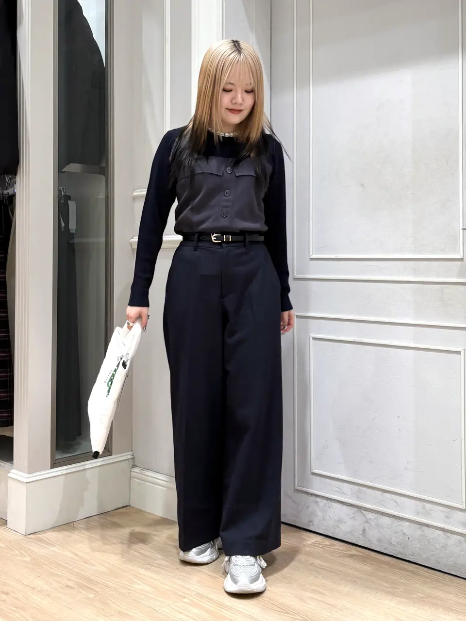 ANY SIS erika コーディネート画像