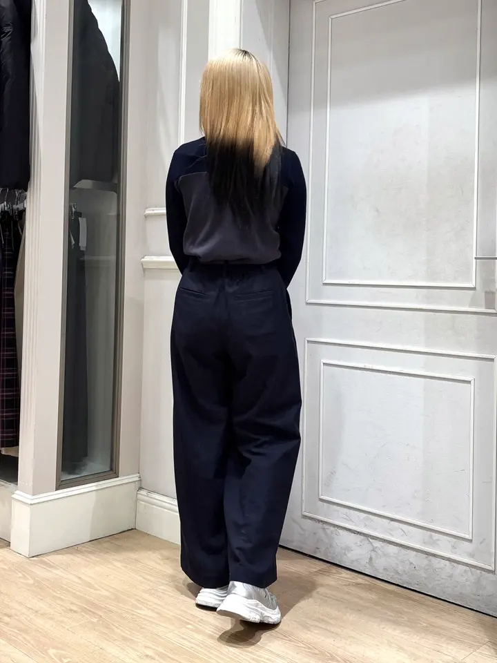 ANY SIS erika コーディネート画像