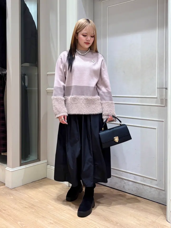 ANY SIS erika コーディネート画像