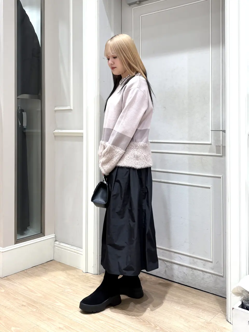 ANY SIS erika コーディネート画像