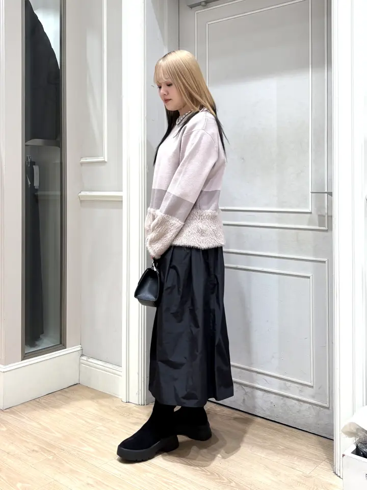 ANY SIS erika コーディネート画像