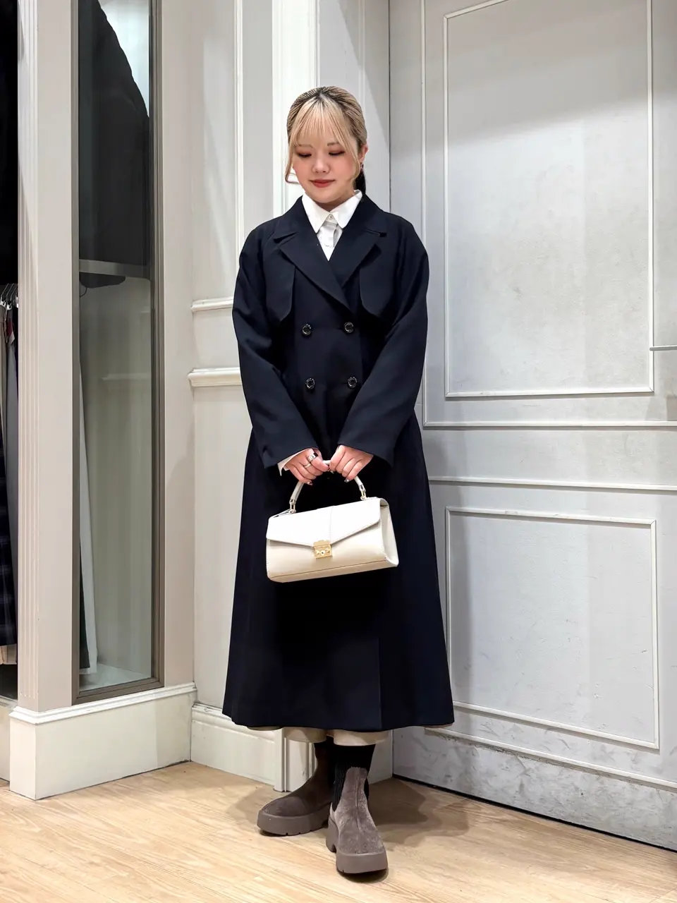 ANY SIS erika コーディネート画像