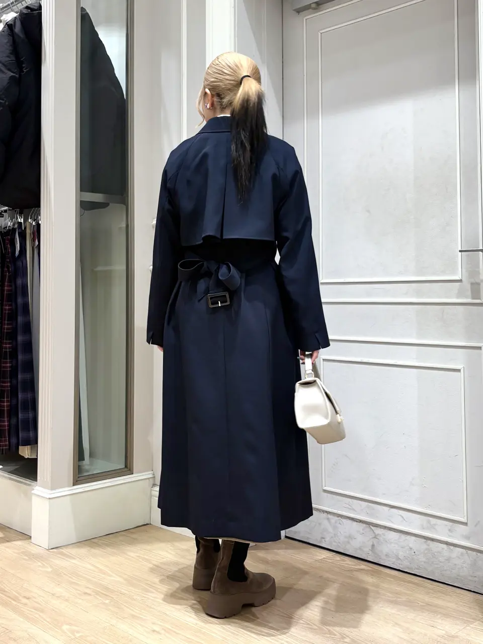 ANY SIS erika コーディネート画像