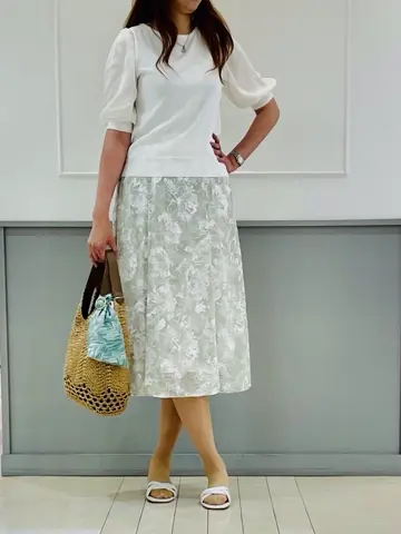 ANY SIS スタッフ コーディネート画像