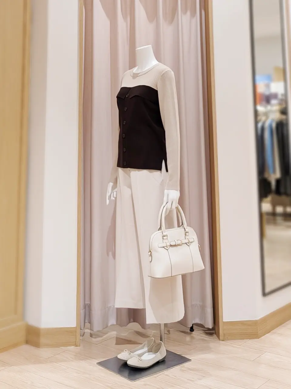 ANY SIS 岩田 コーディネート画像