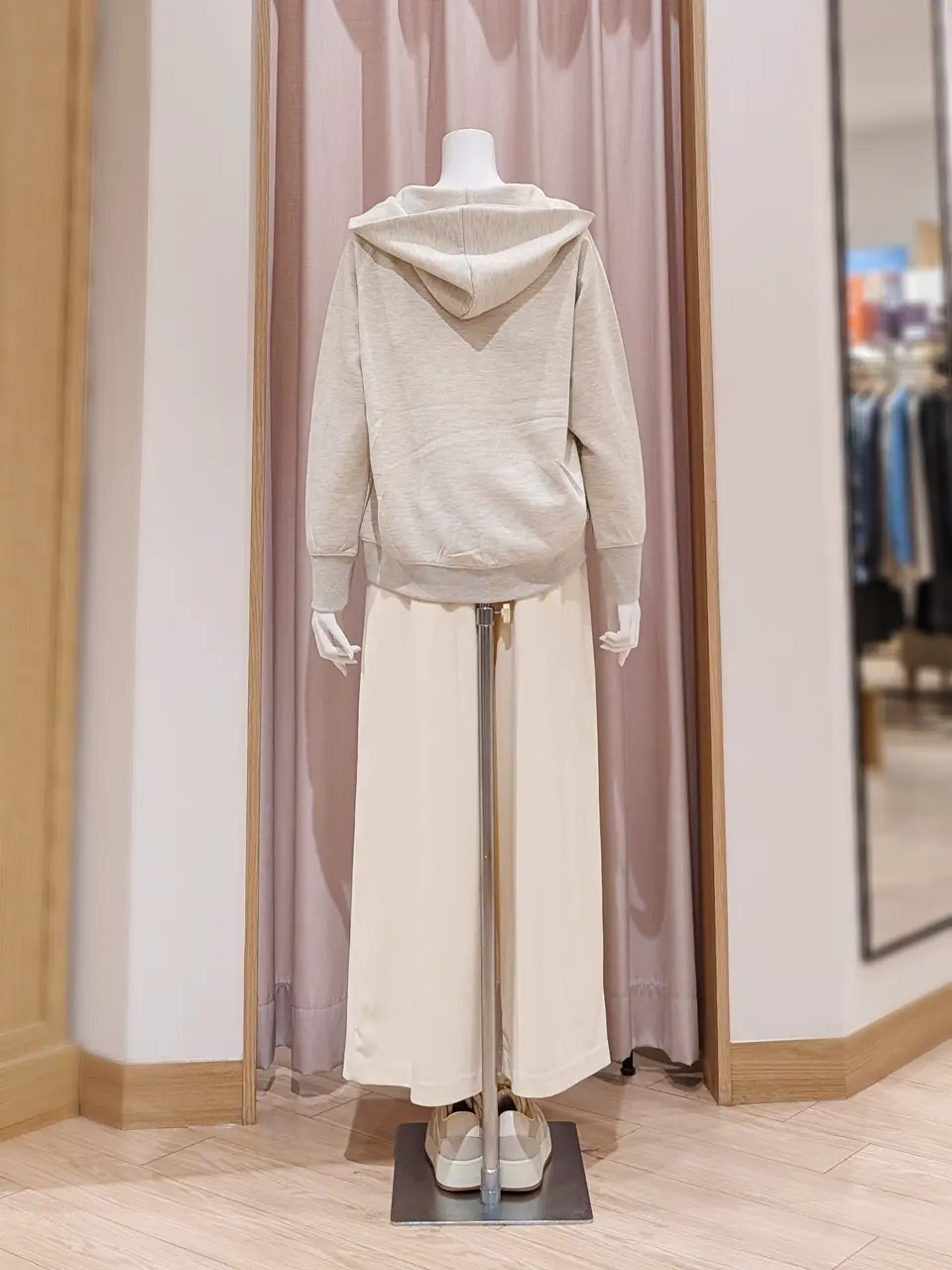 ANY 岩田 コーディネート画像