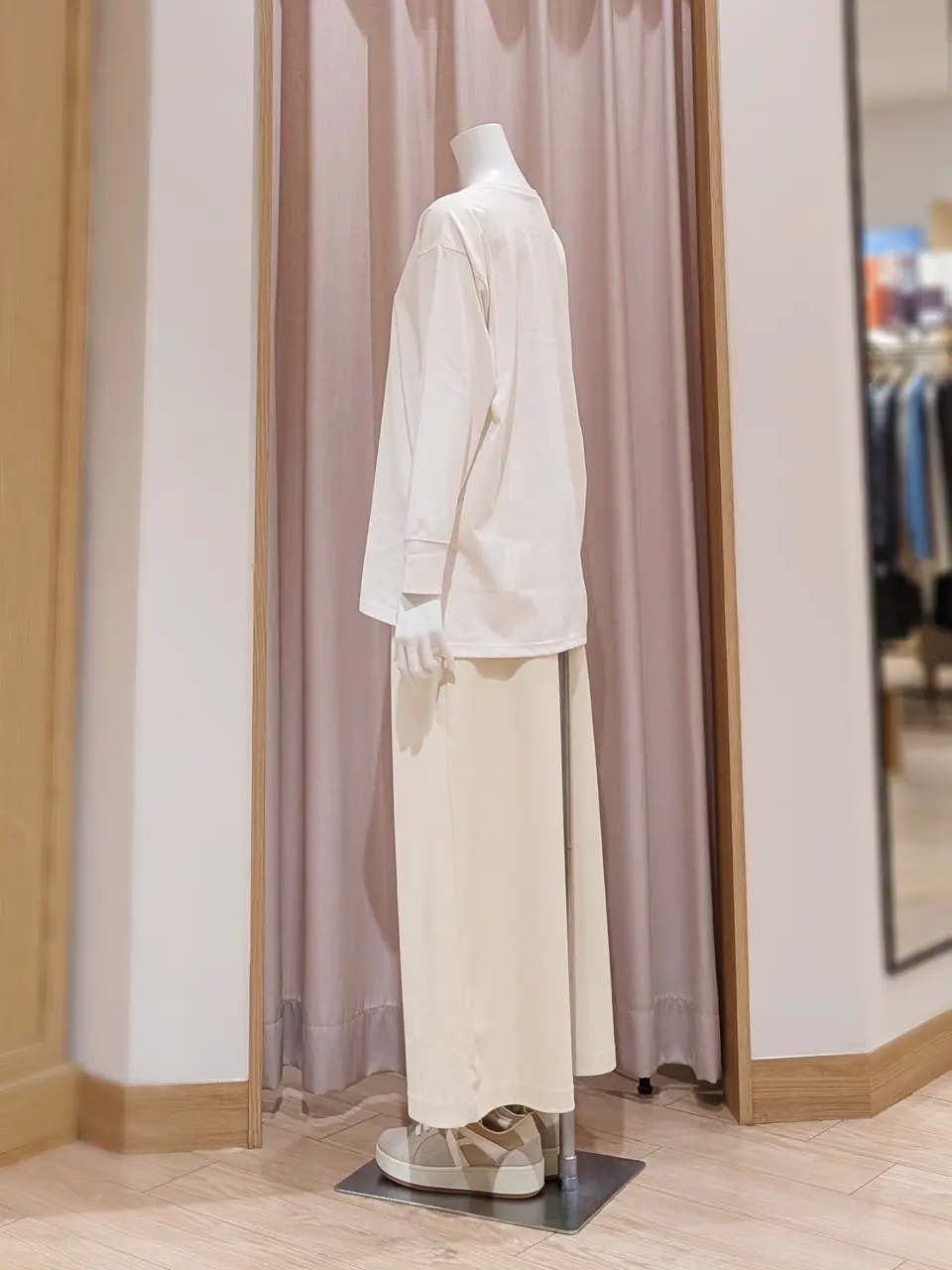 ANY 岩田 コーディネート画像