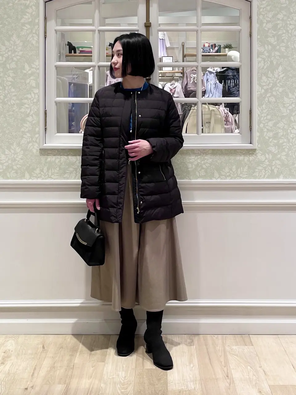  MIKA コーディネート画像