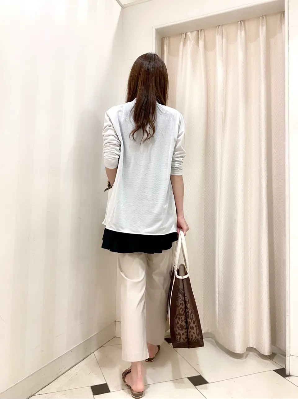 ANY SIS 金井 コーディネート画像