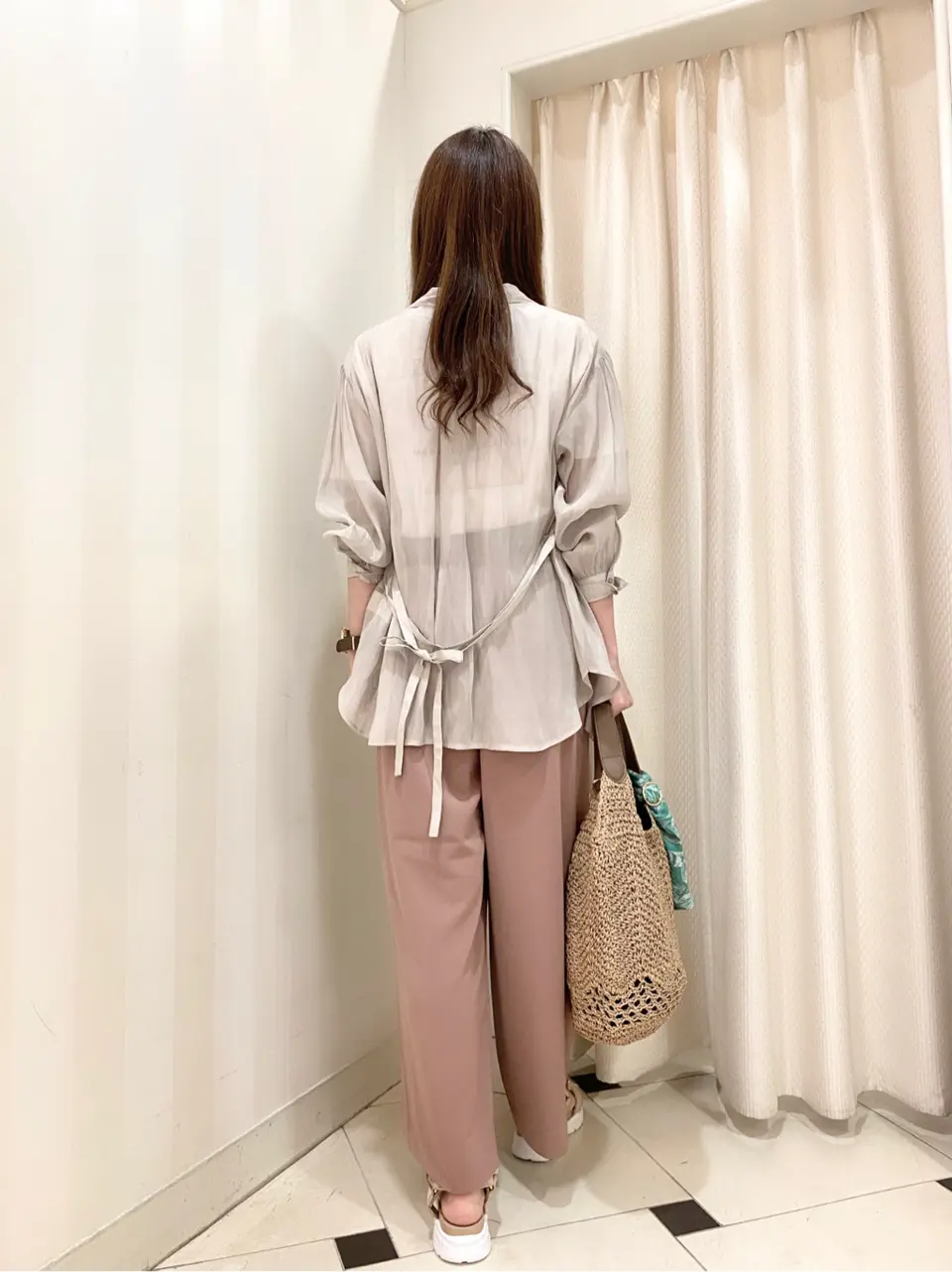 ANY SIS 金井 コーディネート画像