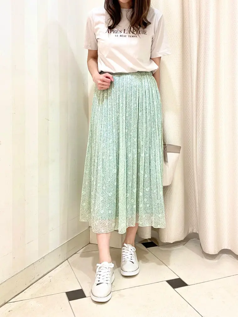 ANY SIS 金井 コーディネート画像