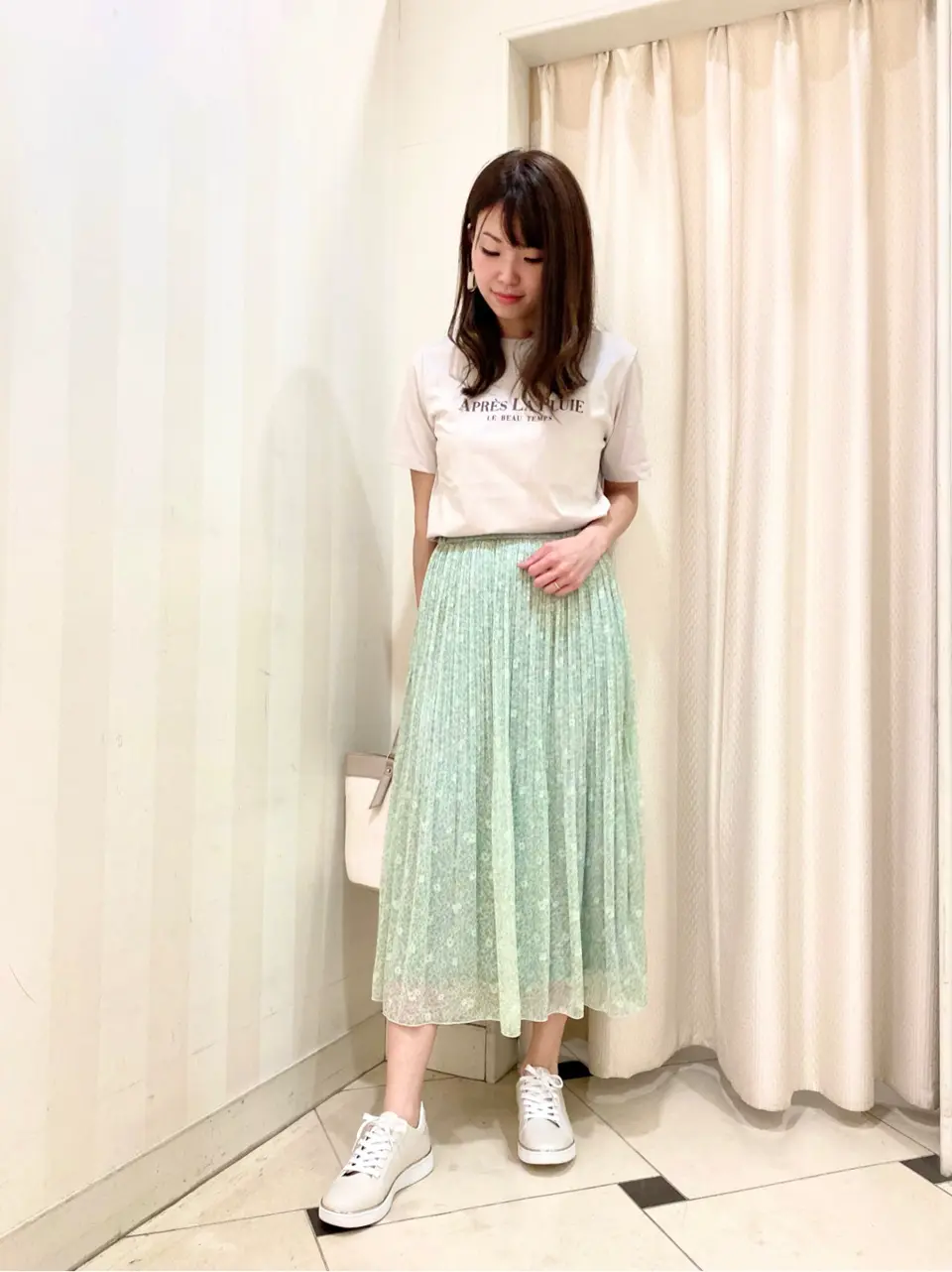 ANY SIS 金井 コーディネート画像