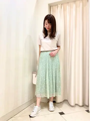 ANY SIS 金井 コーディネート画像