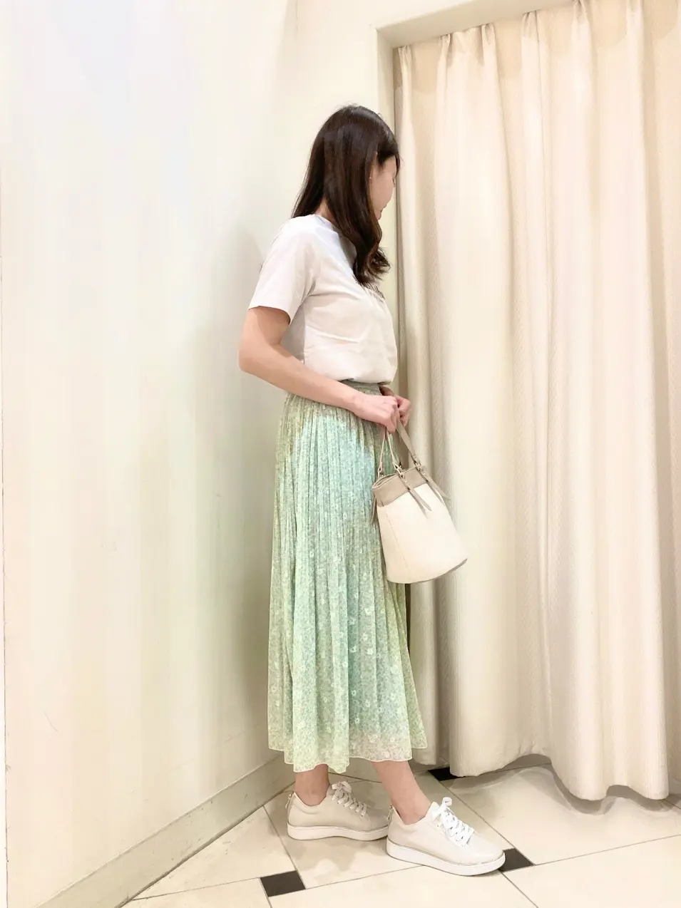 ANY SIS 金井 コーディネート画像