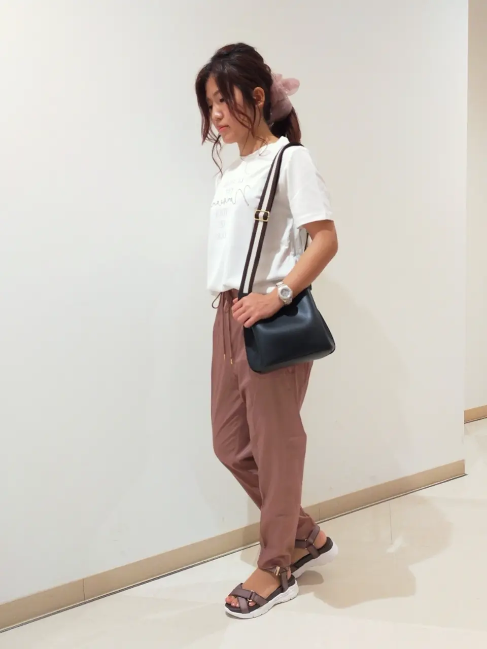 ANY SIS 権田 コーディネート画像