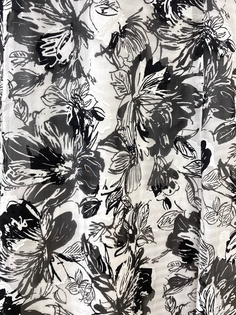 ANY SIS STAFF コーディネート画像