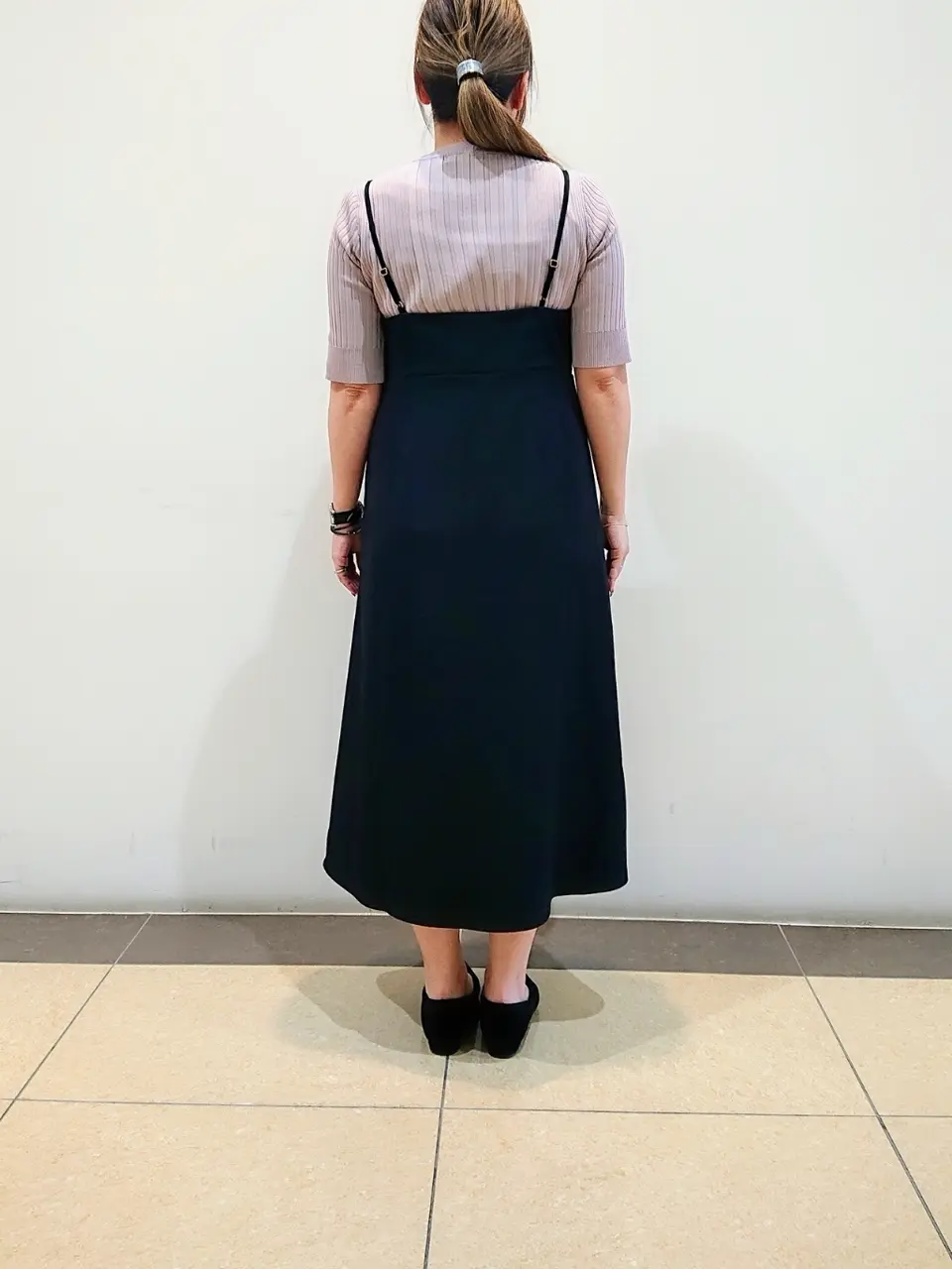 ANY SIS 加藤 コーディネート画像