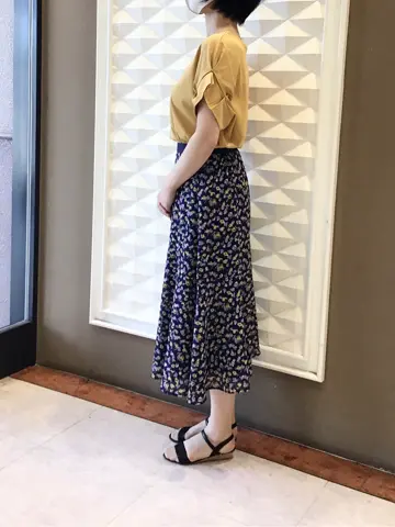 ANY SIS N コーディネート画像