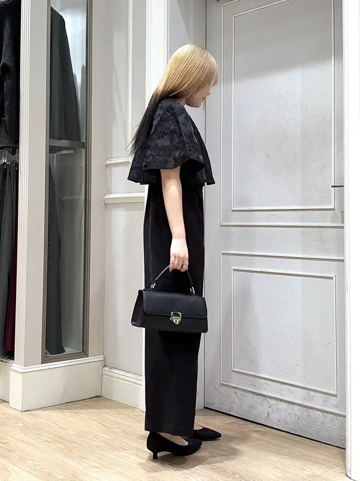 ANY SIS erika コーディネート画像