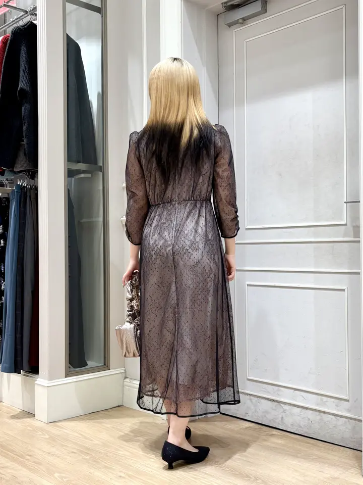 ANY SIS erika コーディネート画像