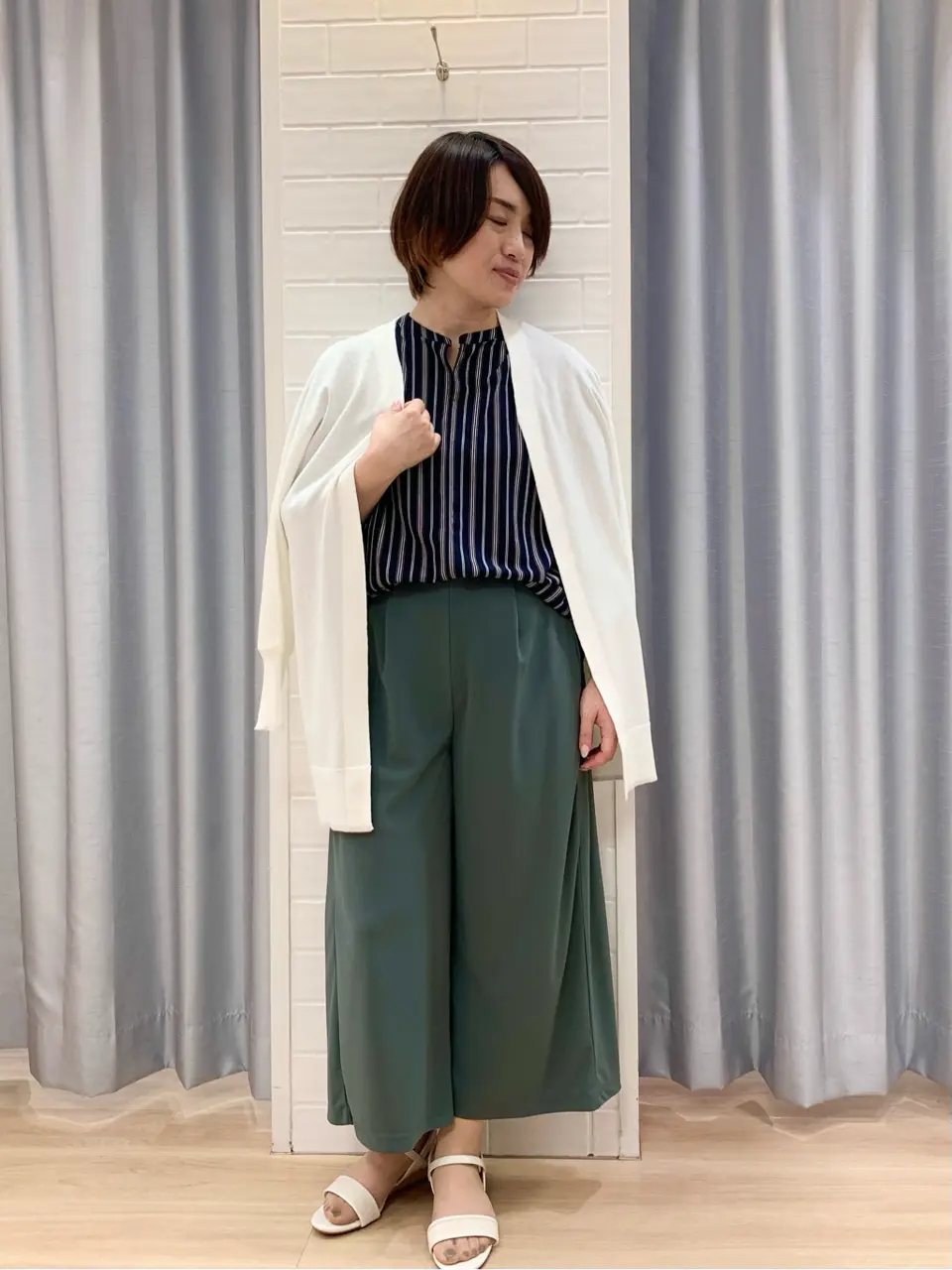 ANY SIS 丸岡 コーディネート画像