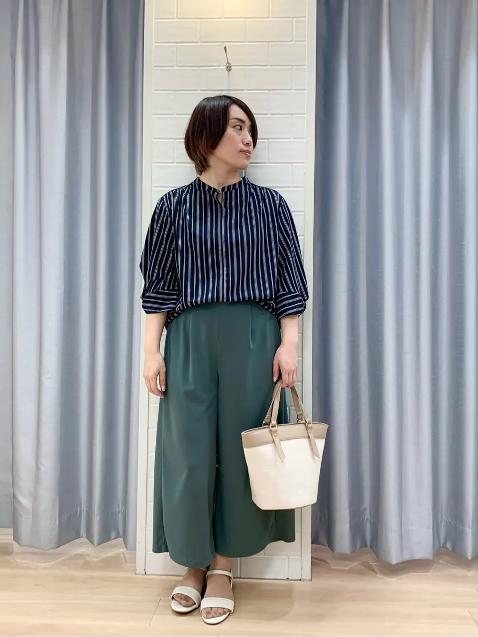 ANY SIS 丸岡 コーディネート画像