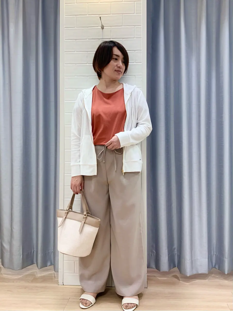 ANY SIS 丸岡 コーディネート画像