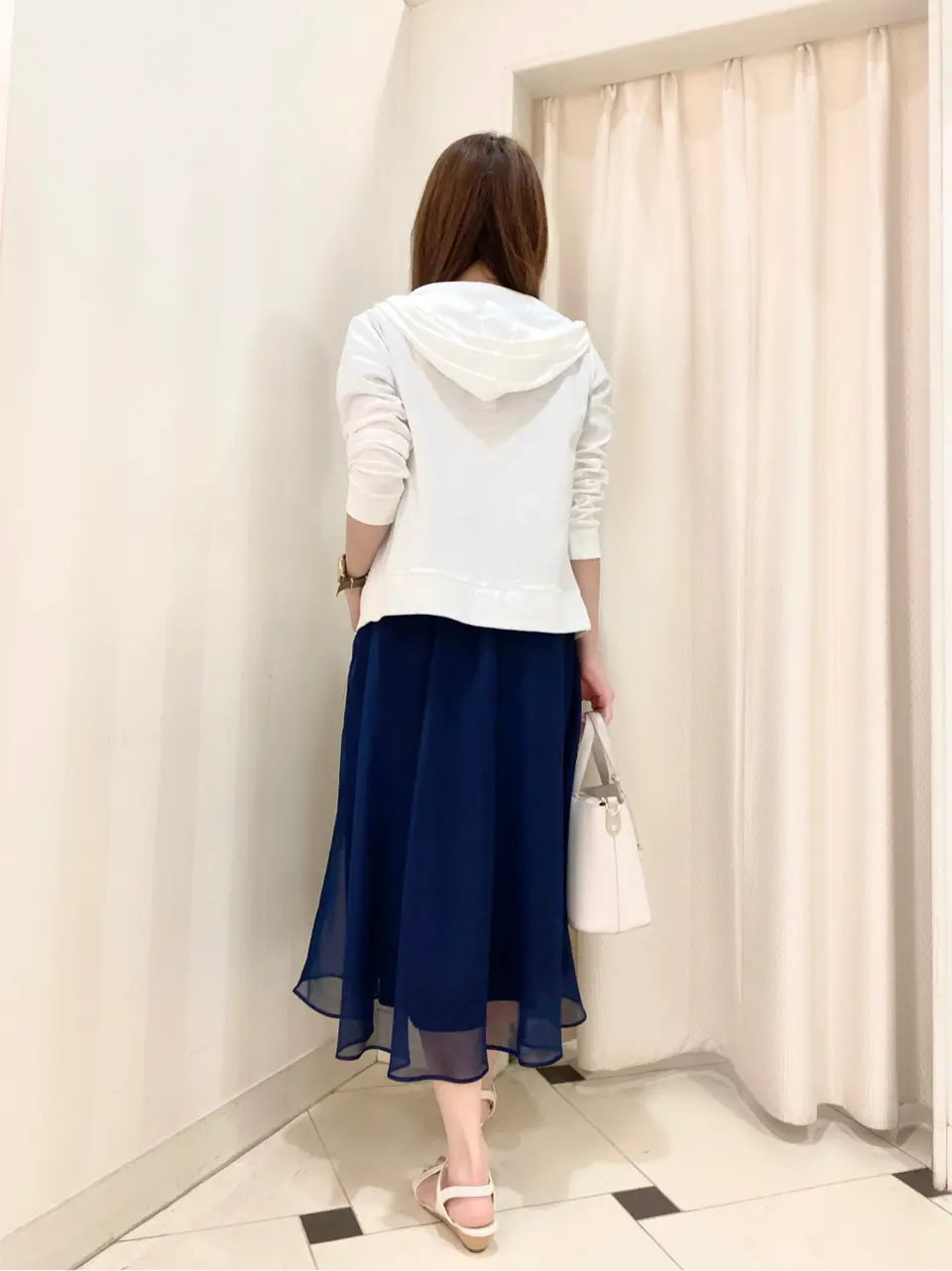 ANY SIS 金井 コーディネート画像