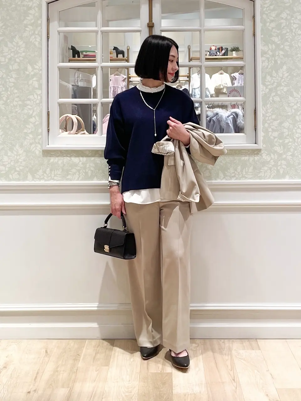  MIKA コーディネート画像