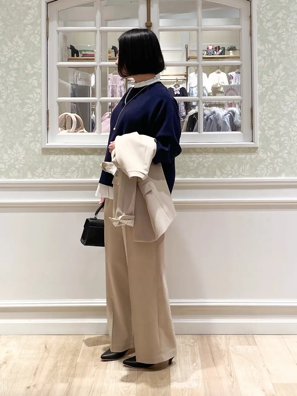 ANY SIS MIKA コーディネート画像