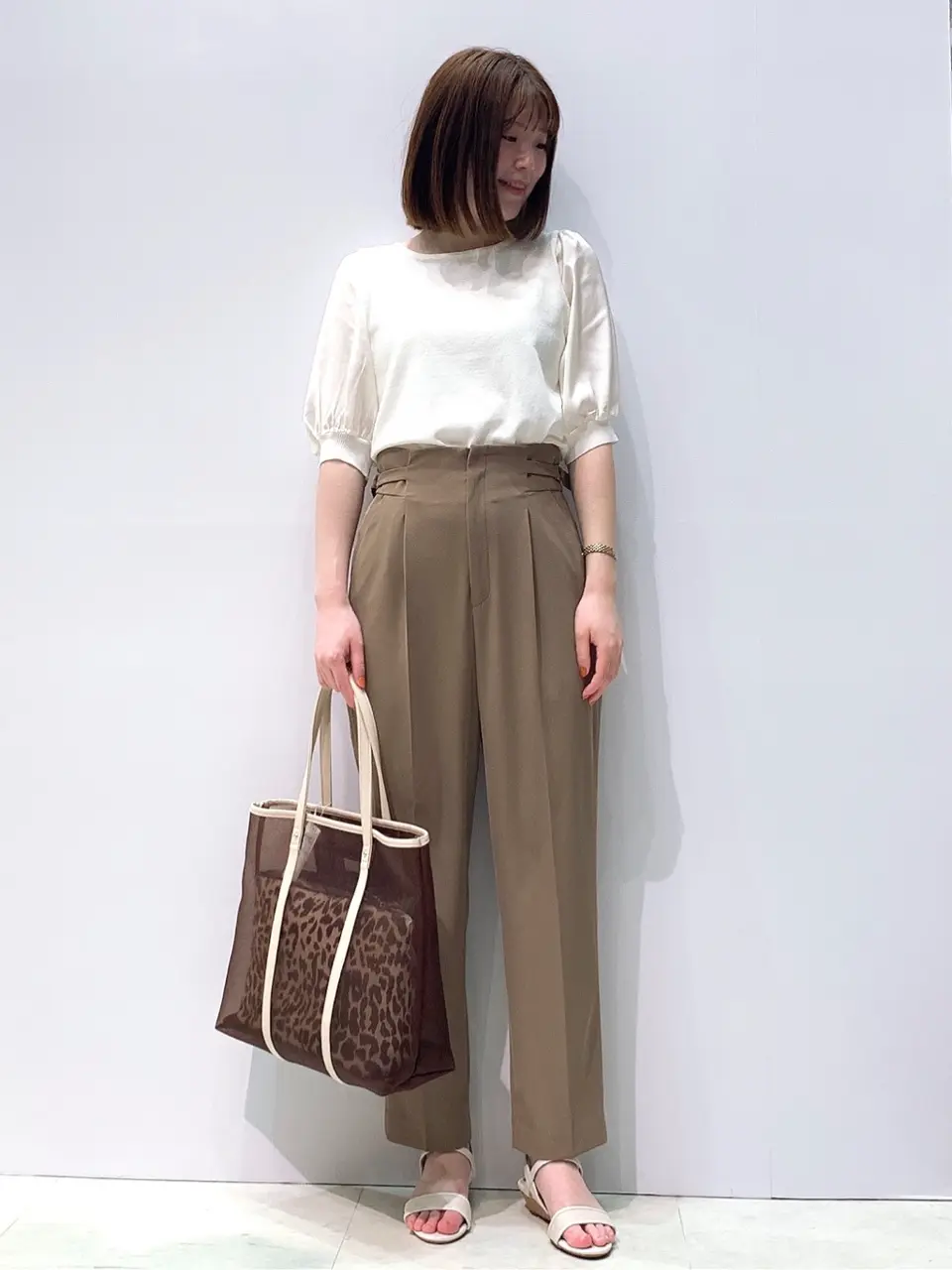 ANY SIS スタッフ コーディネート画像