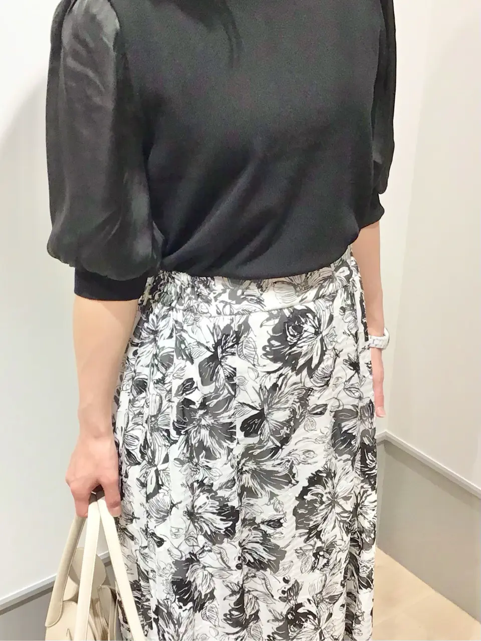 ANY SIS 山本 コーディネート画像