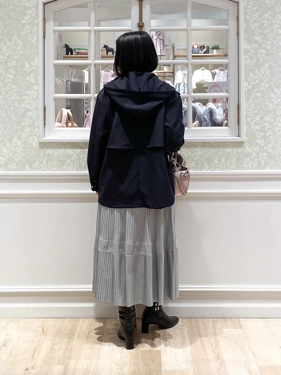 ANY SIS MIKA コーディネート画像