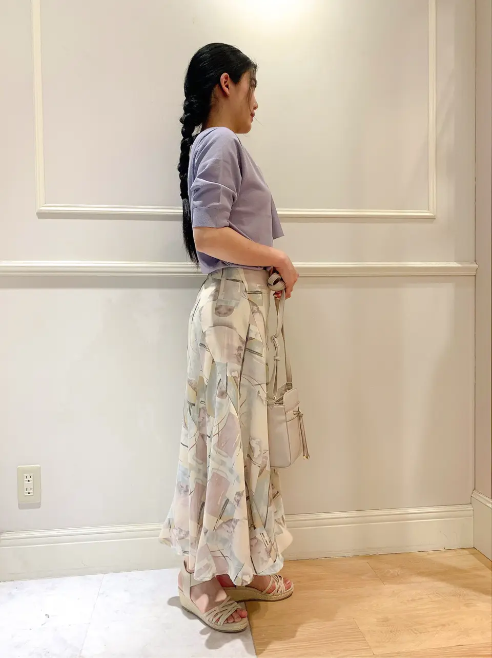 ANY SIS スタッフ コーディネート画像