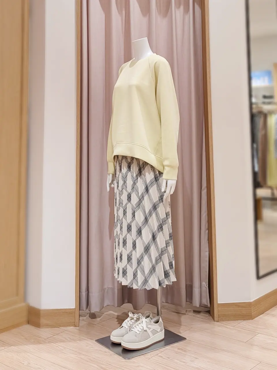 ANY 岩田 コーディネート画像