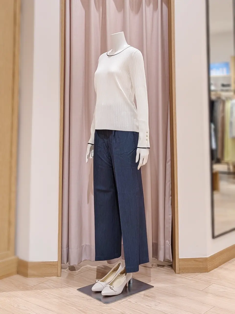 ANY SIS 岩田 コーディネート画像